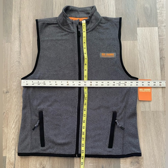 Reel Legends Vest Men's Small Grey Fleece Sleeveless Outdoors Casual Men's NEW - Picture 2 of 12
